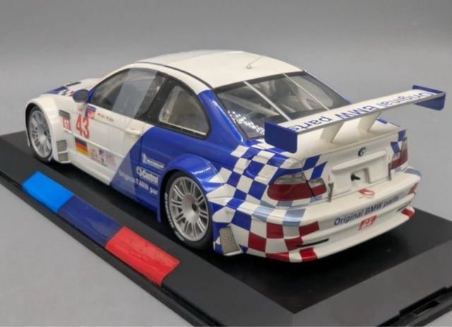 Minichamps BMW M3 E46 GTR Le Mans 1:18 + Vitrina