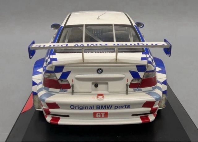 Minichamps BMW M3 E46 GTR Le Mans 1:18 + Vitrina