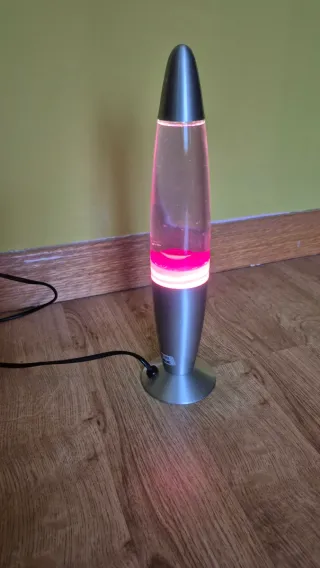 Lámpara de lava rosa y plateada