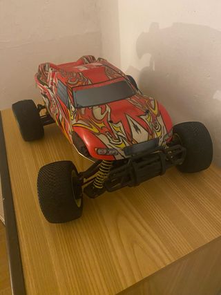 Coche teledirigido 4x4