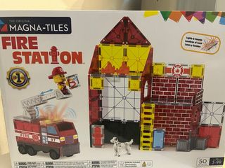 Magna-Tiles Estación de Bomberos 50 Piezas