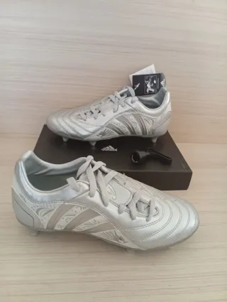 Adidas n.38 Scarpe Calcio Argento Nuove