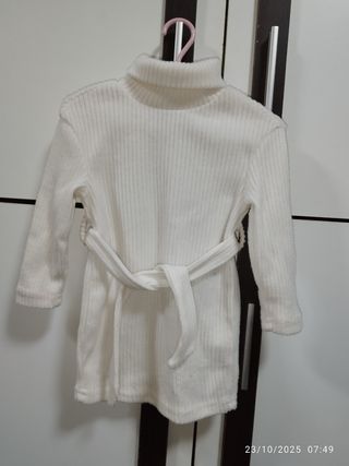 2 Vestidos de bebé de punto rojo y blanco