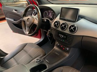 Mercedes B 180 automático 7G diesel pegatina B