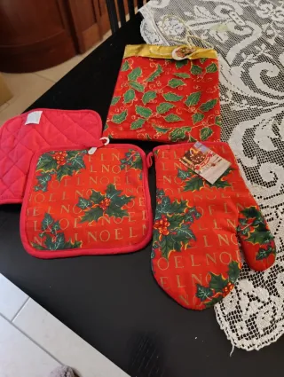 Set Regalo Natalizio Tessuto Oro Rosso