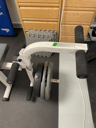 Equipo de gimnasio multiestación BH Fitness.