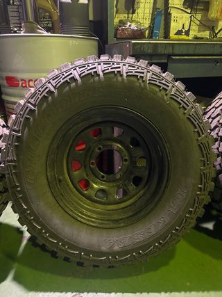 Llantas y Neumáticos Patrol 265/75 R16
