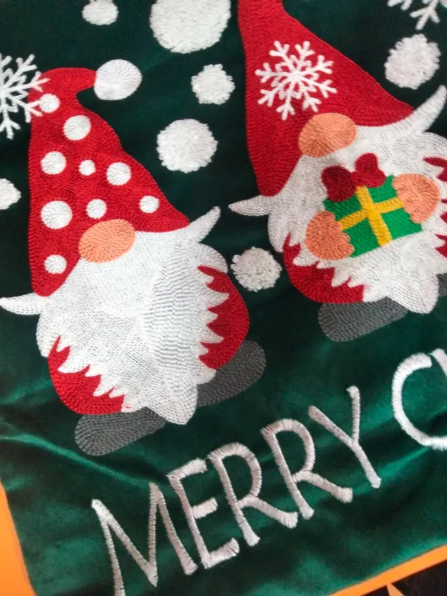 2 Capas para almofadas 45x45. Bordado. Motivos de Natal