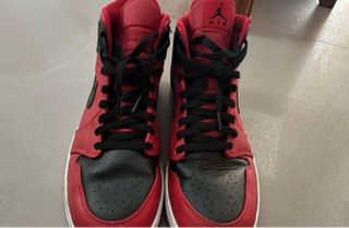 Scarpe Nike Air Jordan Mid Rosse Nere
