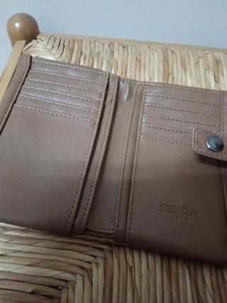 Monedero billetero mujer con grabado