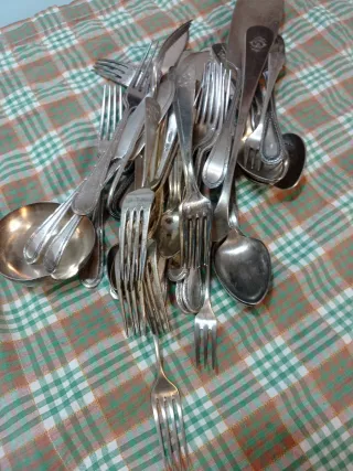 3 Tazas Cerámica Diseño y cuberteria