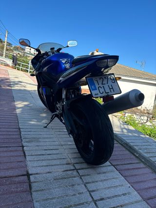 YAMAHA R6 2004
