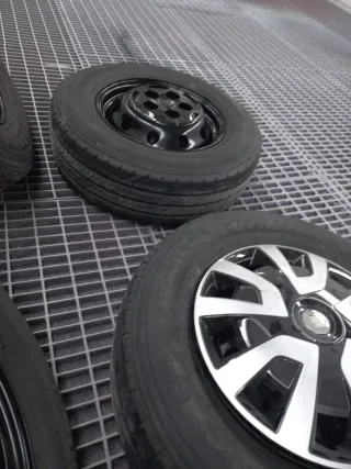 Llantas + neumáticos+ tapacubos Fiat Ducato