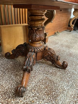 Mesa ovalada palisandro y nogal