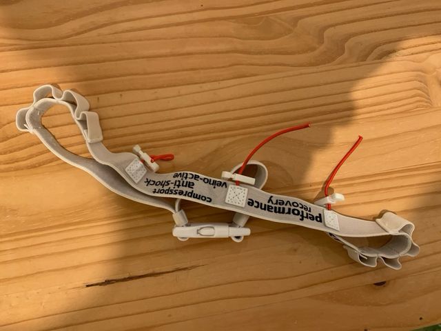 Cinturón portadorsales Compressport