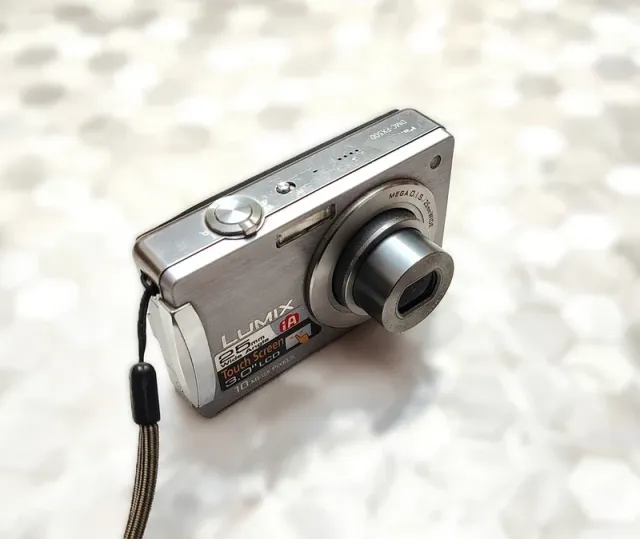Fotocamera Panasonic Lumix DMC-FX500 Argento