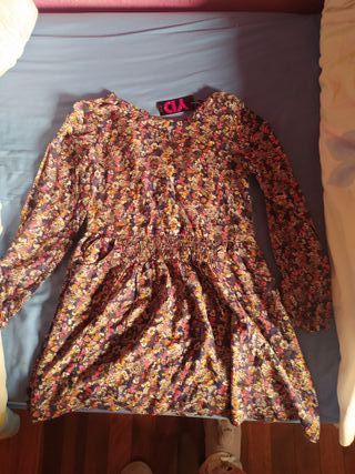 Camisa Yd floral talla 11-12 años.Nurva con iqueta