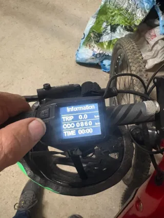 Bicicleta Eléctrica Megamo 29  L Roja