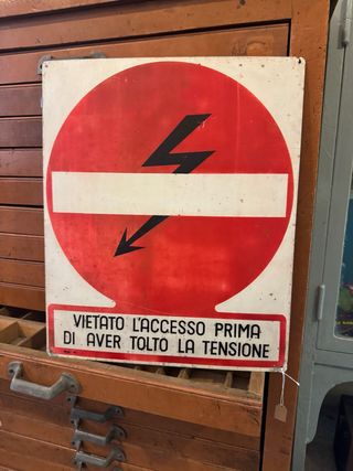 Targa industriale vietato accesso lamiera serigrafata 40x33cm