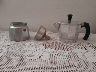 Moka da 3 tazze con manico e filtri