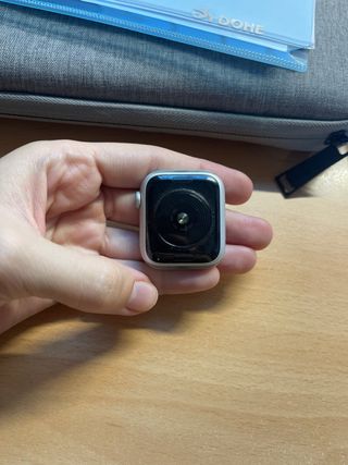 Apple Watch SE Plata