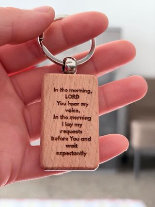 Portachiavi in legno con incisione