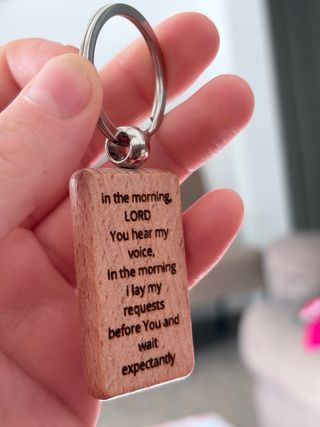 Portachiavi in legno con incisione