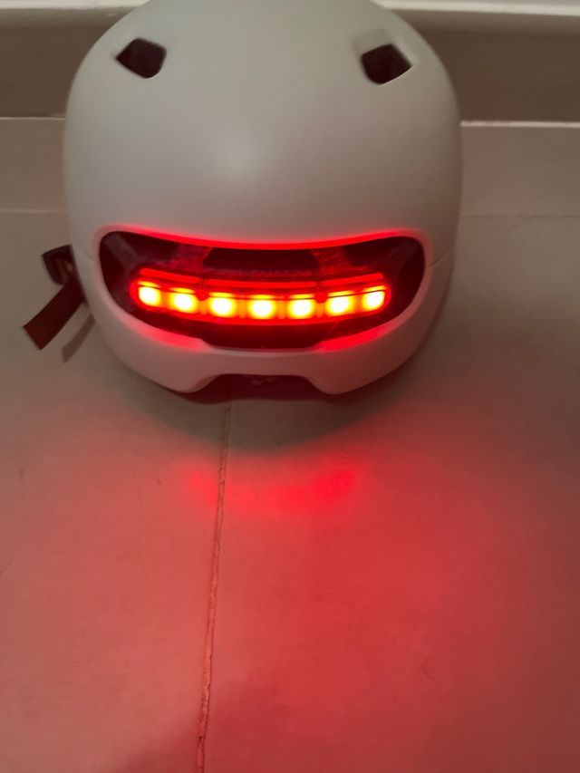 Capacete de bicicleta/scooter 20 cm de comprimento e 17 cm de largura