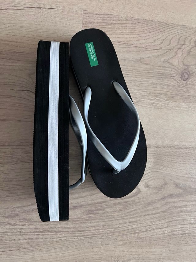Chanclas Benetton Negras Talla 39