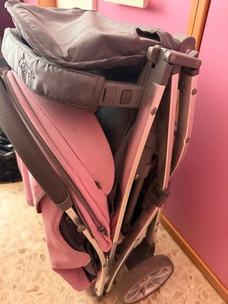 Carrito de paseo rosa y negro