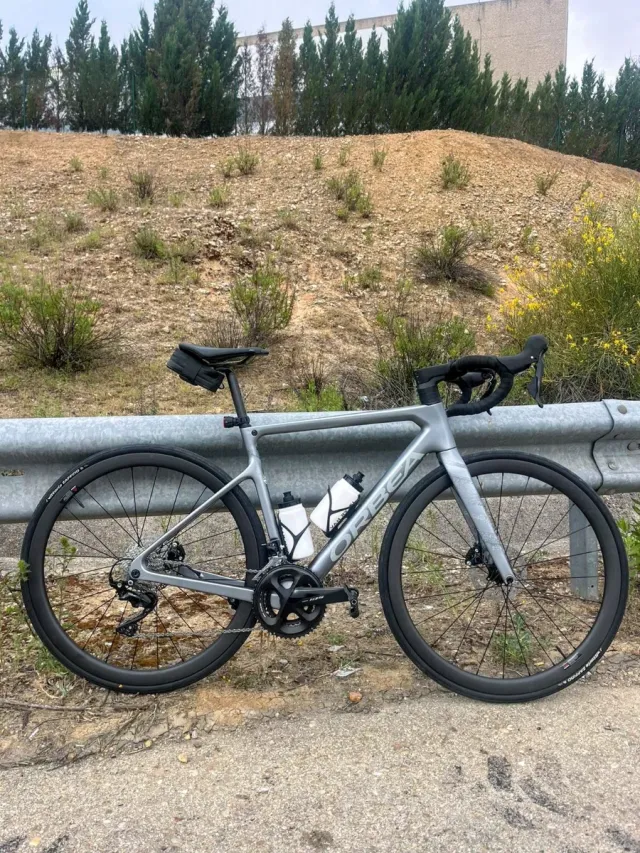 RUEDAS CARBONO 38 MM — SUBEN, GIRAN Y NO SE QUEJAN