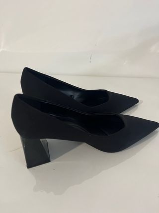 Zapatos de tacón Zara negros