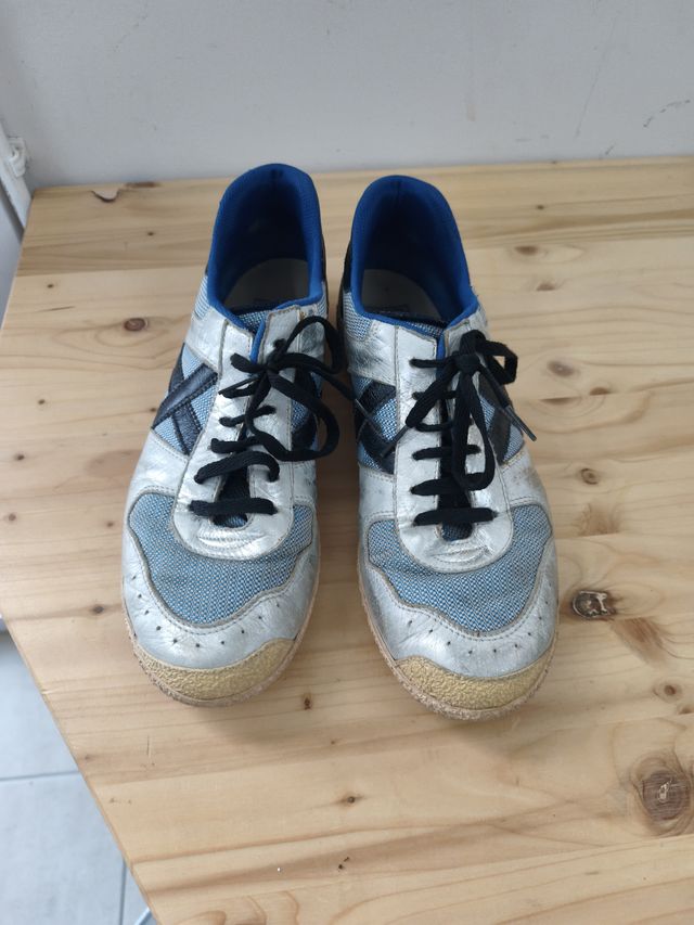 Zapatillas Munich plateadas y azules