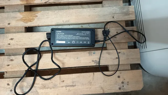 Cargador Batería Shimano EC-E6000