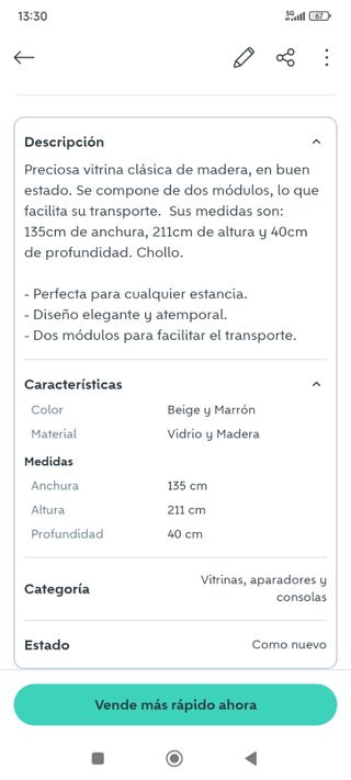 Vitrina de madera y cristal