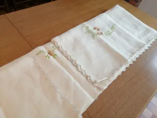 Tovaglia Lino Ricamata per 12