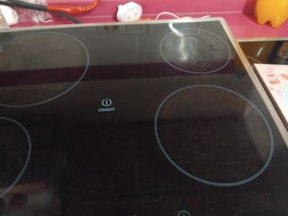 Vitrocerámica INDESIT