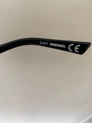 Occhiali Diesel Aviator Nero Oro