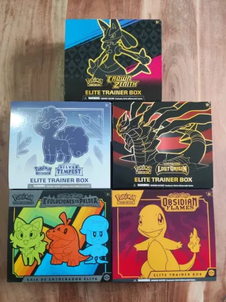 Cajas ETB Pokémon (Varias Expansiones) Accesorios