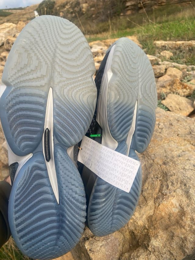 Zapatillas Adidas Xbox Negras y Rojas