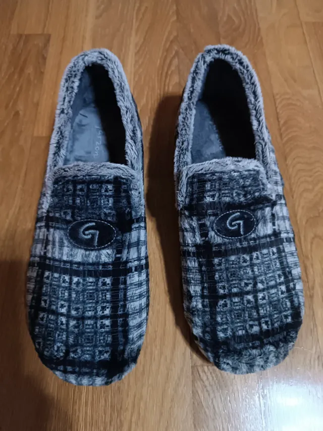 Pantuflas hombre .T43