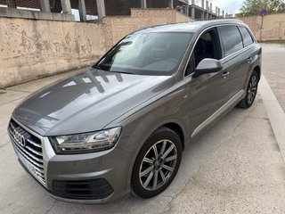 Audi Q7 2015