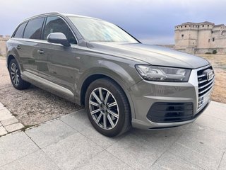 Audi Q7 2015