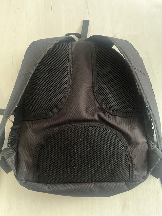 Mochila infantil con diseño cómic