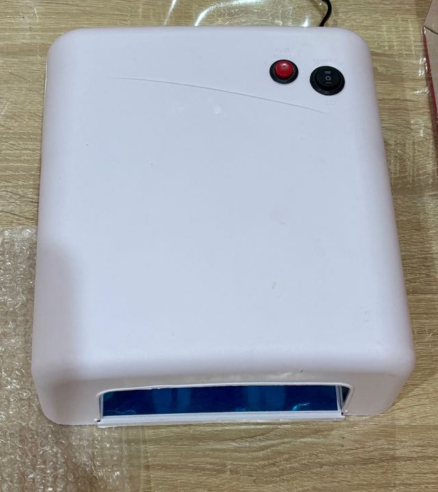 Lámpara de uñas uv nueva sin estrenar