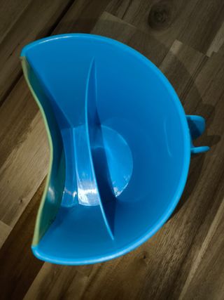 Jarra para lavar pelo bebés y niños