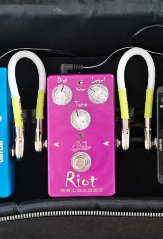 Suhr Riot Reloaded Pedal de Guitarra