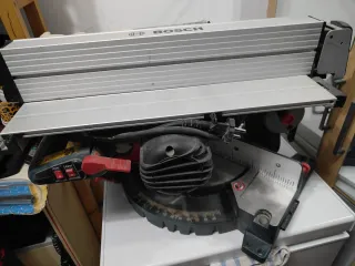 Sierra Ingletadora Bosch