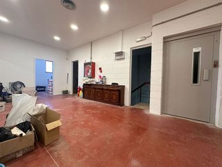 Nave industrial en venta en Montigalà -Sant Crist en Badalona