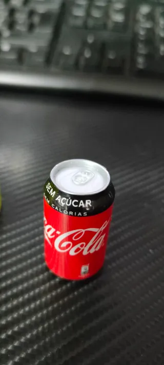 Relógio da Coca Cola raro, Peluche e Mini Lata ofe